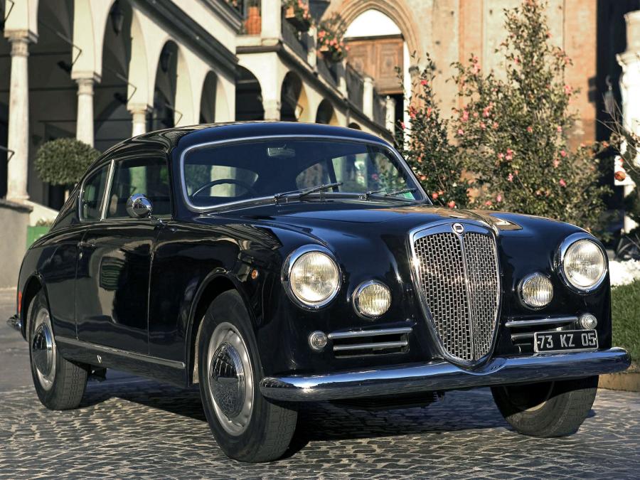  Lancia Aurelia GT 1953 года  (фото 7 из 13)